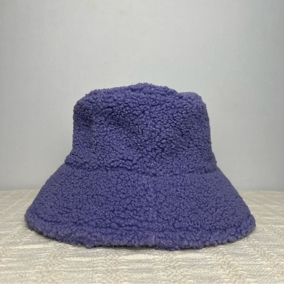 Primark Accessories Primark Sherpa Bucket Hat Poshmark